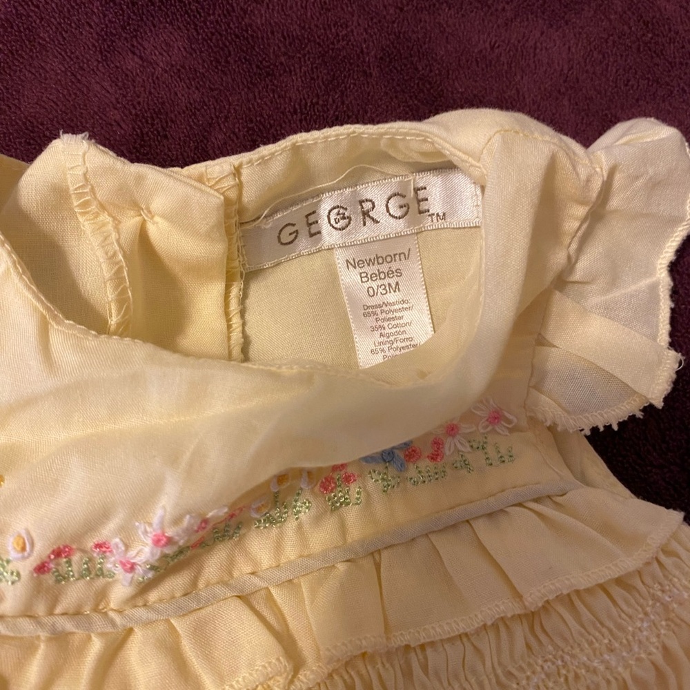Baby girl yellow floral dress size 0-3M - Picture 4 of 6